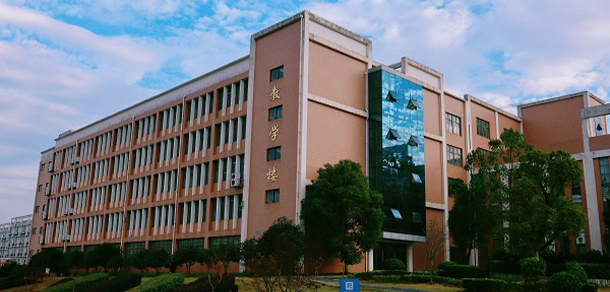 南昌應用技術師范學院 - 最美大學