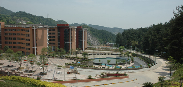 貴州財經(jīng)大學(xué) - 最美大學(xué)